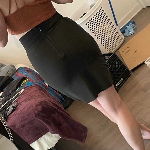 AKIRA. Corseted Pencil Skirt - Picture 3 of 3